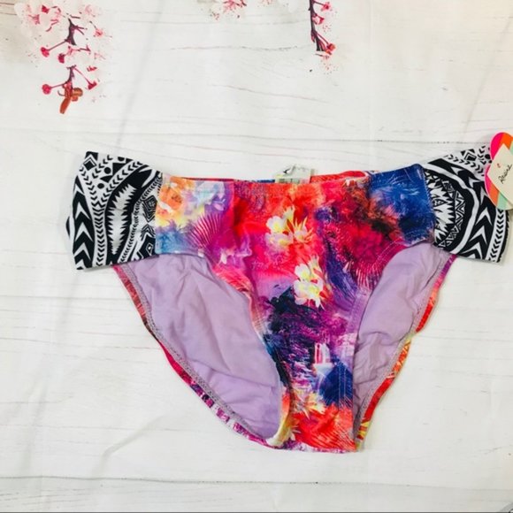 Raisins – NWT Triangle Fringe Bikini - Picture 3 of 5